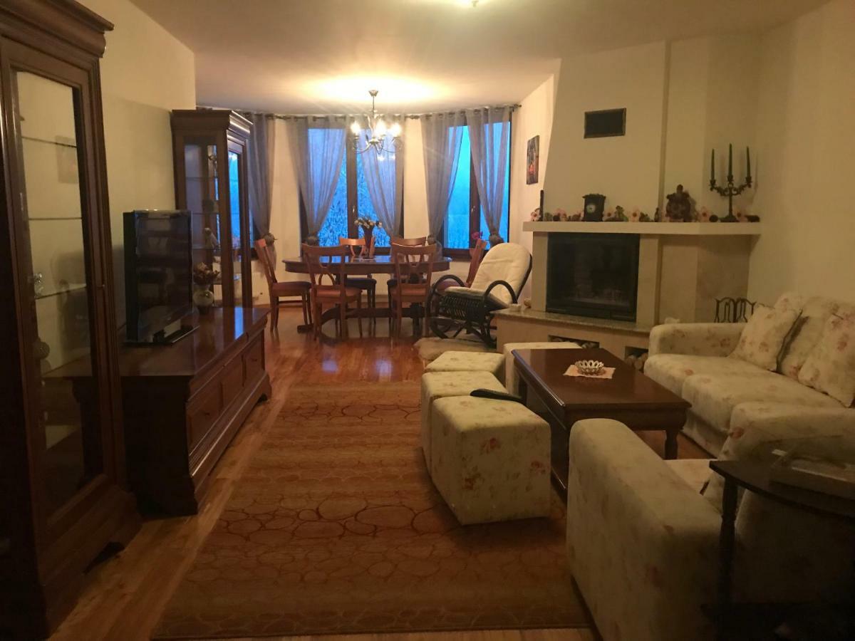 Trovanti Apartment Feleacu ภายนอก รูปภาพ